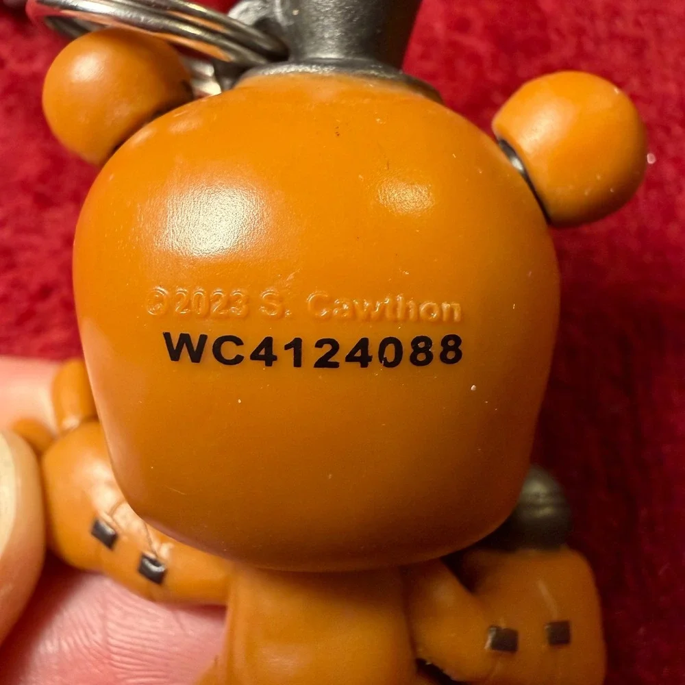 Five Nights at Freddys Freddy Fazbear Backpack Hanger Keychain 2023 S‎ Cawthon